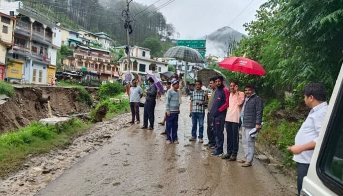 photos-sky-disaster-in-uttarkashi-see-scene-of-destruction-due-to-rain-in-pictures_16900103586