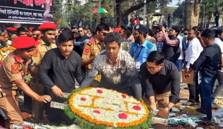 Dhaka: बांग्लादेश में शहीद भाषा नायकों को श्रद्धांजलि दी गई