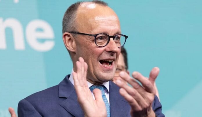 8f1b7ce85d51aedbb2b47783ad2ebe4b_776579353