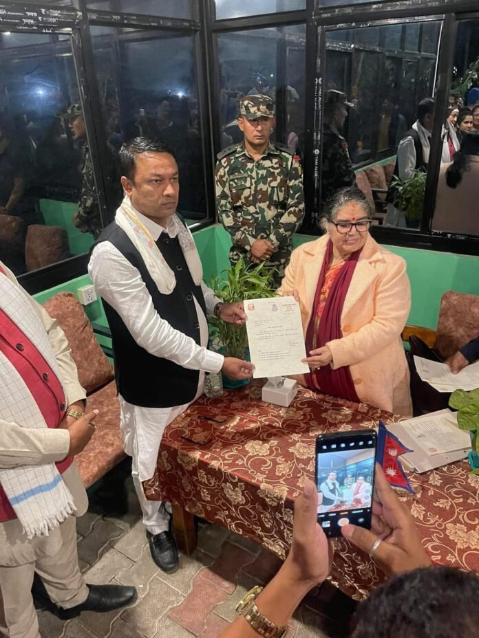 630ffe22a3484902a47c843c288fc19d_513889475