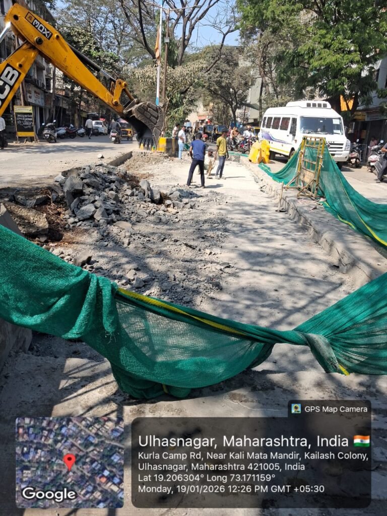 Ulhasnagar: Newly Constructed Road Had to Be Dug Up and Rebuilt
ulhasnagar : dobaara khodakar banaanee padee baneen huee sadak manapa aayukt maneesha avhaale ne turant sanyukt nireekshan ka aadesh diya ulhaasanagar : (ulhasnagar) ulhaasanagar kaimp 4 mein netaajee chauk se kailaash kolonee chauk (naitaji chhowk to kailash cholony chhowk in ulhasnagar champ 4) tak navanirmit sadak ko gunavatta mein kamee ke kaaran phir se banaaya ja raha hai. darasal, geelee sadak par raat ke samay kutton ke chalane aur vaahanon ke gujarane se nishaan ban gae the aur kuchh jagahon par daraaren bhee aa gaee theen. sthaaneey samaajasevee satyajeet barmanal (sochial achtivist satyajit barman) kee shikaayat par manapa aayukt maneesha avhaale (munichipal chommissionair manish avhalai) ne turant sanyukt nireekshan ka aadesh diya. jaanch dal ko kaalee maata mandir ke paas sadak par spasht trutiyaan mileen, jisake baad prashaasan ne kharaab hisson ko todakar nae sire se banaane ka kada nirnay liya. thekedaar ko nirdesh aur sudhaar kaary yooemasee ke nishkarshon ke aadhaar par, projekt mainejament kansaltent pentaikal kansaltents ne thekedaar ko aupachaarik nirdesh jaaree kie. aadesh ke anusaar, chhotee daraaron kee marammat kee ja rahee hai, jabaki taayaron aur kutton ke nishaanon se kshatigrast hue hisson ko pooree tarah todakar dobaara banaaya ja raha hai. thekedaar ne apanee galatee maanate hue sudhaar kaary shuroo kar diya hai aur kaaryakartaon dvaara die gae any sujhaavon par bhee amal karane ka aashvaas
Ulhasnagar: Newly Constructed Road Had to Be Dug Up and Rebuilt
Municipal Commissioner Manisha Avhale Ordered an Immediate Joint Inspectionan diya hai. yah pooree
Ulhasnagar: Newly Constructed Road Had to Be Dug Up and Rebuilt
Ulhasnagar: Newly Constructed Road Had to Be Dug Up and Rebuilt
Municipal Commissioner Manisha Avhale Ordered an Immediate Joint Inspection
Municipal Commissioner Manisha Avhale Ordered an Immediate Joint Inspection ek jaagarook naagarik kee satarkata ka parinaam hai, jisase saarvajanik dhan ka sahee upayog sunishchit ho saka.
1,336
Ulhasnagar: Newly Constructed Road Had to Be Dug Up and Rebuilt
Municipal Commissioner Manisha Avhale Ordered an Immediate Joint Inspection
Municipal Commissioner Manisha Avhale Ordered an Immediate Joint Inspection
