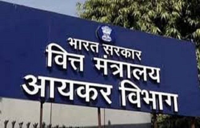 
naiw dailhi : shuddh pratyaksh kar sangrah nau pheesadee badhakar 18.38 laakh karod rupaye hua : aayakar vibhaag naee dillee : (naiw dailhi) arthavyavastha ke morche par achchhee khabar (good naiws on thai aichonomich front) hai. kar sangrah mein ijaapha hua hai. chaaloo vitt varsh 2025-26 mein 11 janavaree tak shuddh pratyaksh kar sangrah 8.82 pheesadee badhakar 18.38 laakh karod rupaye se adhik ho gaya hai. aayakar vibhaag ne somavaar ko vitt varsh 2025-26 ke lie 11 janavaree tak ke sakal pratyaksh kar (deetee) sangrah, riphand, shuddh pratyaksh kar (deetee) sangrah aur agrim kar sangrah ke jaaree aankadon mein yah jaanakaaree dee hai. vibhaag ne kaha ki 1 aprail, 2025 se lekar 11 janavaree, 2026 ke dauraan shuddh koraporet kar sangrah (nait chorporatai tax chollaichtion) 8.63 laakh karod rupaye se adhik raha, jabaki gair-koraporet kar (vyaktigat karadaata aur hindoo avibhaajit parivaar samet) se 9.30 laakh karod rupaye ka sangrah hua hai. aayakar vibhaag ke mutaabik is avadhi ke dauraan pratibhooti lenaden kar (esateetee) (saichuritiais transachtion tax) se sangrah 44,867 karod rupaye ka raha. is dauraan kar riphand saalaana aadhaar par 17 pheesadee ghatakar 3.12 laakh karod rupaye rah gaya hai. vaheen, sakal pratyaksh kar sangrah vitt varsh 2025-26 mein 11 janavaree tak 4.14 pheesadee badhakar lagabhag 21.50 laakh karod rupaye raha. vibhaag ne vitt varsh 2025-26 ke lie 11 janavaree 2026 tak gros daayarekt taiks kalekshan, riphand aur net daayarekt taiks kalekshan ka deta jaaree kiya hai. yah deta inakam taiks dipaartament kee neshanal vebasait par neeche die gae link https://inchomaitaxindi.gov.in/naiws/diraicht-tax-chollaichtions-for-f.y.%202025-26-as-on-11.01.2026.pdfpar upalabdh hai. ullekhaneey hai ki chaaloo vitt varsh 2025-26 mein kendr sarakaar ne pratyaksh kar sangrah ka lakshy 25.20 laakh karod rupaye rakha hai, jo pichhale vitt varsh kee tulana mein 12.7 pheesadee adhik hai. sarakaar ka lakshy chaaloo vitt varsh 2025-26 mein esateetee se 78,000 karod rupaye jutaane ka hai.
Show more
1,720
New Delhi: Net direct tax collection rises nine percent to Rs 18.38 lakh crore: Income Tax Department
New Delhi: Net direct tax collection rises nine percent to Rs 18.38 lakh crore: Income Tax Department