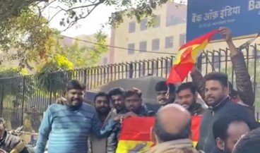 New Delhi: TVK President and Actor Vijay Appears Before CBI in Karur Stampede Case