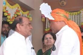 Mumbai: Atish Dandegaonkar, son of former minister Jayprakash Dandegaonkar, joins BJP