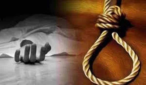 Noida: Five people, including two women, commit suicide in Noida