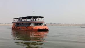 Lucknow: Five government and two private cruises are providing services.