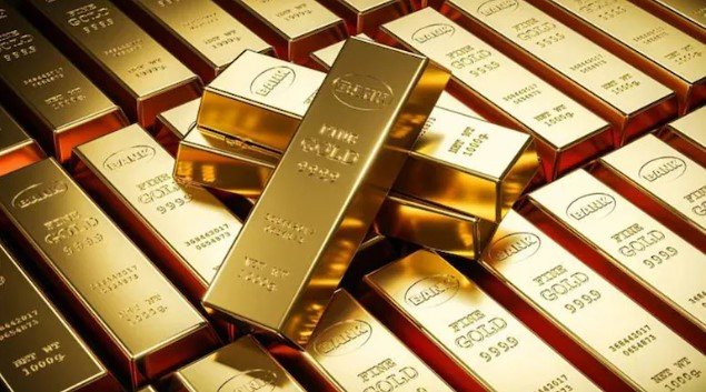 New Delhi: Gold shines in the bullion market, silver prices unchanged