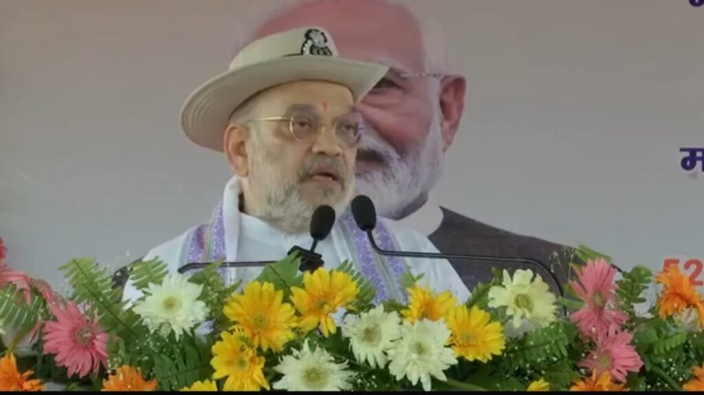 Araria: Home Minister Amit Shah calls for the removal of illegal encroachments and the expulsion of infiltrators from the border areas.