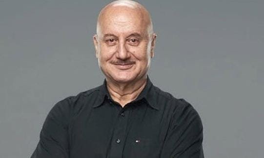 Mumbai: Anupam Kher alerts fans about a fake Instagram account