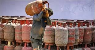 Thane: Gas and Fuel Supplies to Remain Uninterrupted Amidst War-like Emergency