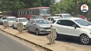 Pune/Nashik: 4-Kilometer-Long Traffic Jam on Pune-Nashik Highway; Commuters Stranded for Hours