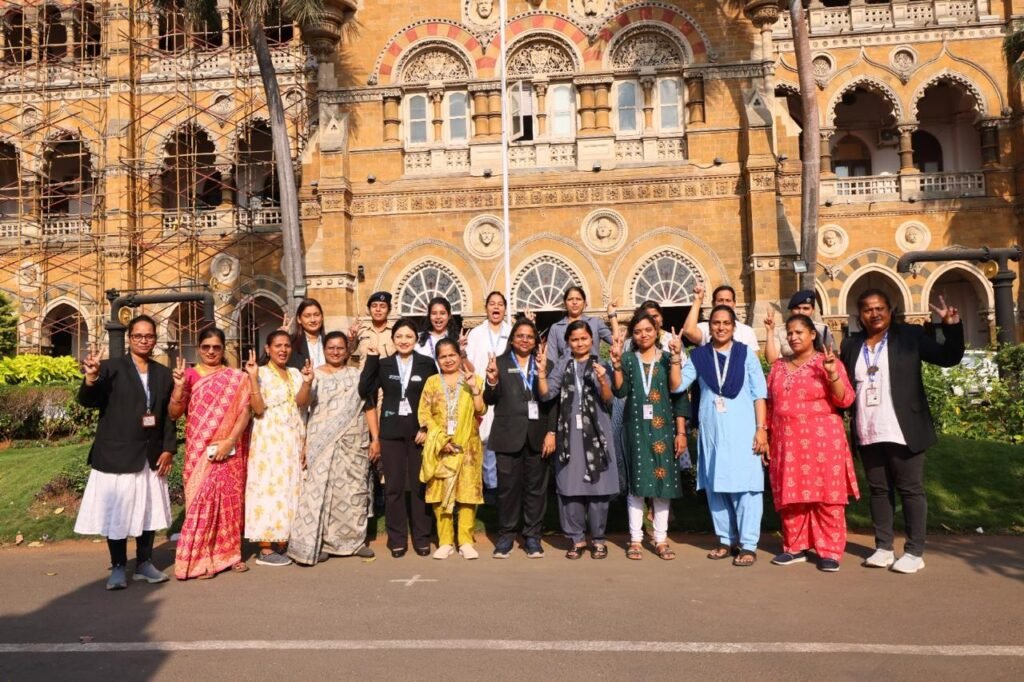 Mumbai: Central Railway Honors Railway Heroines