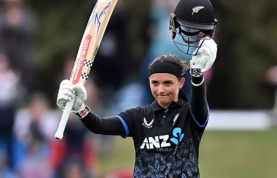 Women's Cricket: New Zealand Defeats South Africa in 5th T20 to Win Series 4-1