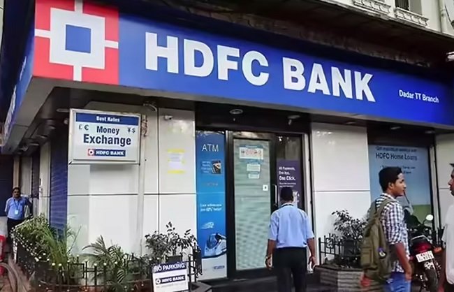 New Delhi: HDFC Bank Appoints External Firms to Investigate Issues Raised in Former Chairman's Resignation