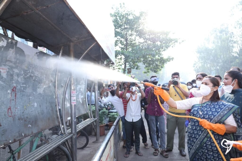 Thane: Mayor on the streets, 'cleansing' Ward 13