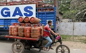 Mumbai: Police Protection for Cylinder Vehicles; District-Level Committees for Gas Supply