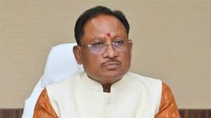 raipur : khadage kee tippanee se karodon janabhaavanaen aahatah saay raayapur : (raipur) chhatteesagadh ke mukhyamantree vishnudev saay (chhhattisgarh chhiaif ministair vishnu daio sai) ne kaangres adhyaksh mallikaarjun khadage (chongraiss praisidaint mallikarjun khargai) kee or se pradhaanamantree narendr modee (primai ministair naraindr modi) par kee gaee kathit aapattijanak tippanee ko lekar teekhee pratikriya dee hai. unhonne ise “lokataantrik maryaadaon ke viruddh” bataate hue saarvajanik jeevan mein bhaasha ke star par gambheer chinta jataee. mukhyamantree saay ne soshal meediya manch ‘eks’ par jaaree bayaan mein kaha ki is tarah kee tippanee na keval pradhaanamantree pad kee garima ko thes pahunchaatee hai, balki un karodon naagarikon kee bhaavanaon ko bhee aahat karatee hai jo desh ke netrtv mein vishvaas rakhate hain. unhonne ise lokatantr kee garima par “seedha aaghaat”("diraicht assault") karaar diya. raajaneetik paridrshy ke aankadon ke anusaar, desh mein 90 karod se adhik matadaata lokataantrik prakriya ka hissa hain, jahaan saarvajanik sanvaad mein sanyam aur maryaada ko sansthaagat mooly maana jaata hai. aise mein sheersh netaon ke beech teekhee vyaktigat tippaniyaan raajaneetik vimarsh ke star par savaal khade karatee hain. saay ne kaangres par bhee saadha nishaana saay ne kaangres par nishaana saadhate hue kaha ki is prakaar kee bhaasha paartee kee “raajaneetik hataasha” ("politichal frustration.") ko darshaatee hai. unhonne kaangres netrtv se pradhaanamantree aur janata se bina shart saarvajanik maaphee kee maang kee. haalaanki, kaangres kee or se is bayaan par aadhikaarik pratikriya saamane nahin aaee hai. raajaneetik vishleshakon ka maanana hai ki aam chunaavon se pahale is tarah ke bayaanabaajee se siyaasee dhruveekaran tej ho sakata hai aur muddon se dhyaan bhatakane kee aashanka rahatee hai.
1,555
Raipur: Kharge's Remarks Have Hurt the Sentiments of Millions: Sai
Raipur: Kharge's Remarks Have Hurt the Sentiments of Millions: Sai