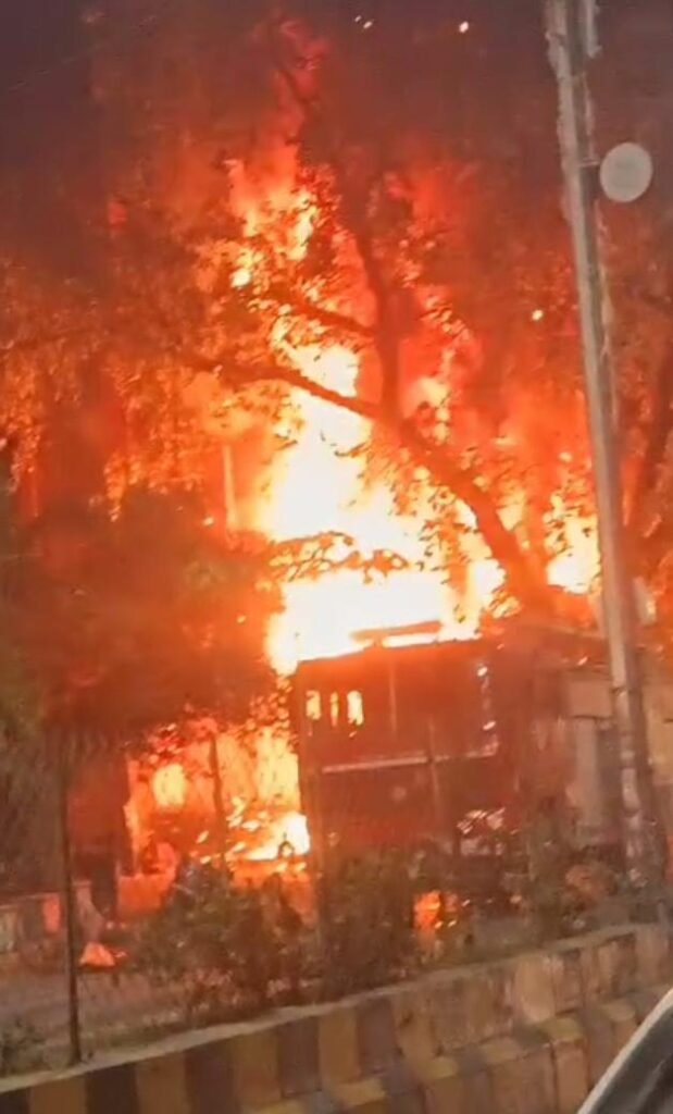 Prayagraj: Fire Breaks Out in Model Shop; No Reports of Casualties