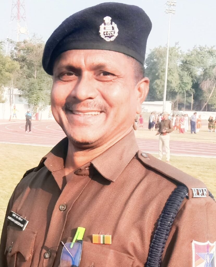 Bhusawal: Commendable Railway Action: RPF Jawan Emerges as a Guardian Angel