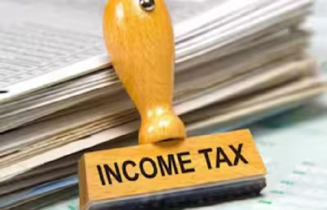 New Delhi : aayakar vibhag ne shuru ki 2026-27 ke liye itr-2 online dakhil karne ki suvidha nai delhi : (New Delhi) aayakar vibhag (Income Tax Department) ne budhwar ko aakalan varsh 2026-27 ke liye aayakar retern-2 (Income Tax Return-2) ko online dakhil karne ki suvidha shuru kar di hai। ab kardata aayakar vibhag ke e-filing portal par jaakar apna itr-2 ko online bhar sakte han। aayakar vibhag ke mutabik itr-2 un vyaktigat kardata ke liye hai, jinki income vyavsay ya peshe se nahin hoti, lekin unhen punjigat labh se prapti hoti hai। isse pehle aayakar vibhag ne 15 may ko itr-1 aur itr-4 ko online dakhil karne ki suvidha shuru ki thi, jinka istemaal chhote aur majhole kardata karte han। aayakar vibhag ne vitt varsh 2025-26 ki income ke liye aayakar return form 30 march ko adhisuchit kiye gaye ab aakalan varsh (e.vai.) 2026–27 ke liye itr-2 ki online (Excel utility for ITR-2 for the Assessment Year) filing aur excel utility ab e-filing portal par uplabdh han। aise mein kardata return dakhil karna shuru kar sakte han। vyaktigat kardataon ke liye itr-1 aur itr-2 ko dakhil karne ki antim tithi 31 july tay ki gai hai, jabki bina ankekshan (audit) wale itr-4 dakhil karne ke liye aakhiri tarikh 31 august hai।
Show more
New Delhi : aayakar vibhag ne shuru ki 2026-27 ke liye itr-2 online dakhil karne ki suvidha nai delhi : (New Delhi) aayakar vibhag (Income Tax Department) ne budhwar ko aakalan varsh 2026-27 ke liye aayakar retern-2 (Income Tax Return-2) ko online dakhil karne ki suvidha shuru kar di hai। ab kardata aayakar vibhag ke e-filing portal par jaakar apna itr-2 ko online bhar sakte han। aayakar vibhag ke mutabik itr-2 un vyaktigat kardata ke liye hai, jinki income vyavsay ya peshe se nahin hoti, lekin unhen punjigat labh se prapti hoti hai। isse pehle aayakar vibhag ne 15 may ko itr-1 aur itr-4 ko online dakhil karne ki suvidha shuru ki thi, jinka istemaal chhote aur majhole kardata karte han। aayakar vibhag ne vitt varsh 2025-26 ki income ke liye aayakar return form 30 march ko adhisuchit kiye gaye ab aakalan varsh (e.vai.) 2026–27 ke liye itr-2 ki online (Excel utility for ITR-2 for the Assessment Year) filing aur excel utility ab e-filing portal par uplabdh han। aise mein kardata return dakhil karna shuru kar sakte han। vyaktigat kardataon ke liye itr-1 aur itr-2 ko dakhil karne ki antim tithi 31 july tay ki gai hai, jabki bina ankekshan (audit) wale itr-4 dakhil karne ke liye aakhiri tarikh 31 august hai।
Show more
1,140
New Delhi: Income Tax Department Launches Online Filing Facility for ITR-2 for Assessment Year 2026-27
1,140
New Delhi: Income Tax Department Launches Online Filing Facility for ITR-2 for Assessment Year 2026-27