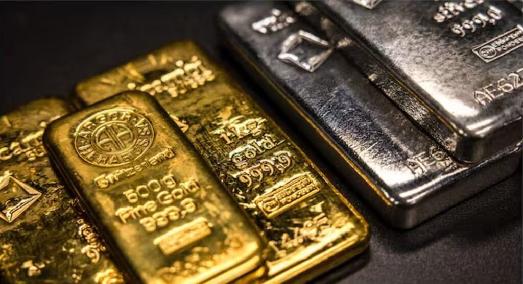New Delhi: Gold Shines in Domestic Bullion Market; Silver's Luster Also Increases