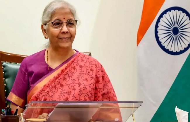 
New Delhi : pmjjby, pmsby ne ab tak 25,160 karod ke daavon ka kiya niptan: sitaraman nai delhi : (New Delhi) kendriya vitt mantri nirmala sitaraman (Union Finance Minister Nirmala Sitharaman) ne shaniwar ko kaha ki varsh 2015 mein shuru ki gai pradhanmantri jeevan jyoti beema yojana (pmjjby) aur pradhanmantri suraksha beema yojana (pmsby) (Pradhan Mantri Jeevan Jyoti Bima Yojana (PMJJBY) and the Pradhan Mantri Suraksha Bima Yojana (PMSBY) ne ab tak lagbhag 25,160 karod rupaye ke daavon ka niptaan kiya hai। vitt mantri ne ex post mein bataya ki pradhanmantri jeevan jyoti beema yojna, pradhanmantri suraksha beema yojana aur atal pension yojana ka uddeshya samaj ke kamjor aur vanchit vargon tak sasti vittiya suraksha pahunchana hai। yeh teenon yojanaen pradhanmantri narendra modi (Prime Minister Narendra Modi) dwara nau may 2015 ko shuru ki gai thin। sitaraman ne kaha ki yeh pramukh yojanaen beema aur pension kshetra ko vyapak banane ke sath-sath nagrikon ko jeevan ki anishchittaon se suraksha pradan kar dirghkaalik vittiya sthirta ko majboot karne ka kaam kar rahi han। pmjjby, pmsby aur apy ke tahat kramashah 27 karod, 58 karod aur 9 karod se adhik namankan kiye gaye han। vitt mantri ne bataya ki pmjjby ke tahat ab tak 10.7 lakh se adhik parivaron ko 21,500 karod rupaye se adhik ke daave ka bhugtan kiya gaya hai, jabki pmsby ke tahat 1.84 lakh se adhik parivaron ko lagbhag 3,660 karod rupaye ke daavon ka niptaan kiya gaya hai। jansurksha yojanaon ke 11 varsh poore hone par sabhi hitdharkon, visheshkar bank aur beema companiyon ke field star ke karmiyon ke prayason ki sarahana ki jaani chahiye, jinki vajah se yeh yojanaen safal ho saki han।
1,579
New Delhi: PMJJBY and PMSBY Have Settled Claims Worth ₹25,160 Crore So Far: Sitharaman
New Delhi: PMJJBY and PMSBY Have Settled Claims Worth ₹25,160 Crore So Far: Sitharaman