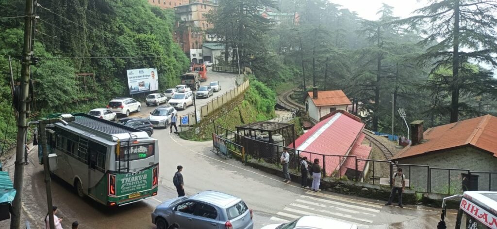 Shimla: Tourists Flock to Shimla Over the Weekend; 18,000 Vehicles Recorded in Two Days