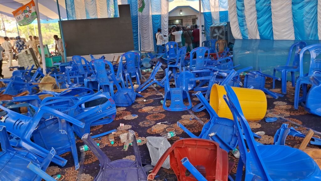 Asansol: Trinamool Congress Camp Attacked Near Counting Center