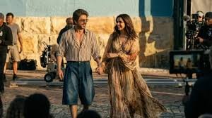 Mumbai: Deepika's Photos Surface from the Sets of 'King'