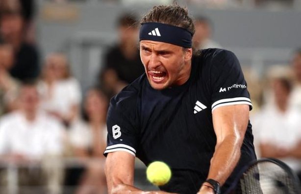 French Open 2026: Alexander Zverev Cruises Through Second Round, Secures Straight-Sets Victory
