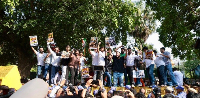 New Delhi: Youth Congress Protests Over NEET Paper Leak