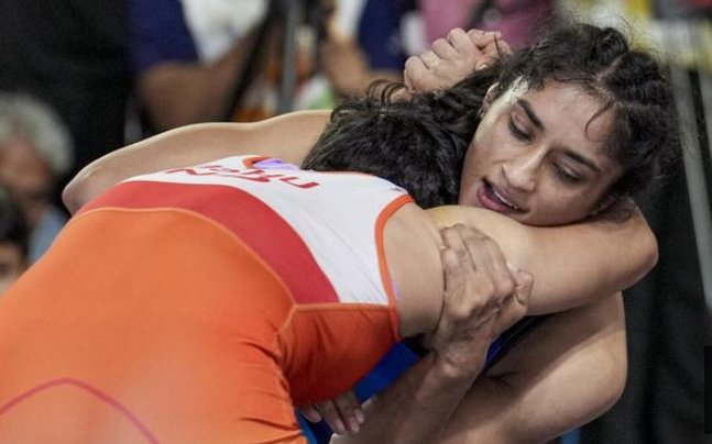 Asian Games Selection Trials: Vinesh Phogat Reaches Semifinals After Defeating Nishu