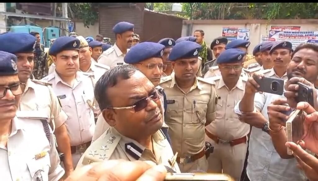Siwan: Police Raid on Premises of RJD MLA Osama Shahab in Siwan