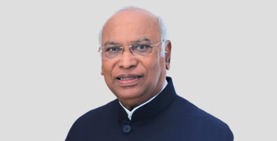 New Delhi: Congress Corners Central Government Over Hike in Petroleum Product Prices