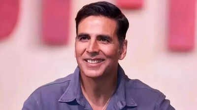 Mumbai: Akshay Kumar Undergoes Eye Surgery