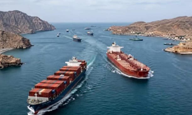 New Delhi: Four cargo ships carrying fertilizers have crossed the Strait of Hormuz and are headed for India.