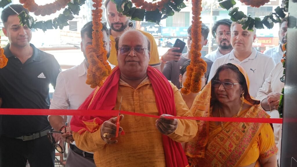 
Gorakhpur: PayMe Launches First Offline Branch in Gorakhpur; Easy Loan Facility to Give New Dimension to Financial Inclusion