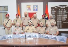Chandigarh : पंजाब में सीमा पार से हथियार तस्करी का भंडाफोड़, 11 आधुनिक पिस्तौलों के साथ आठ गिरफ्तार