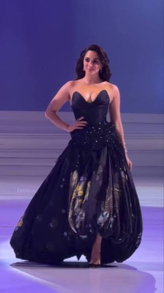 Mumbai: Kiara Shines in First Ramp Walk After Becoming a Mother