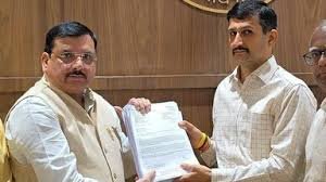 New Delhi: AAP hands over documents regarding Ram Mandir land purchase case to SIT