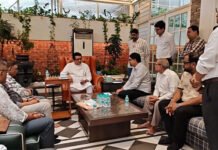 Mumbai : मनसे अध्यक्ष राज ठाकरे से मिला जैन समाज का प्रतिनिधिमंडल, मांगी माफी