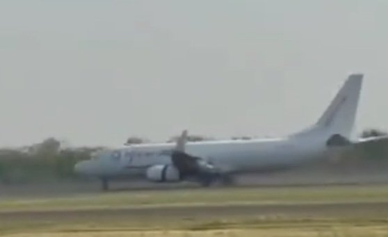 Noida: Cargo service also resumes at Noida International Airport, first flight from Chennai arrives in Noida