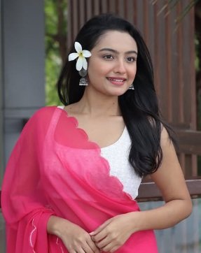 Mumbai: TV actress Sanchita Ugale commits suicide, entertainment industry mourns