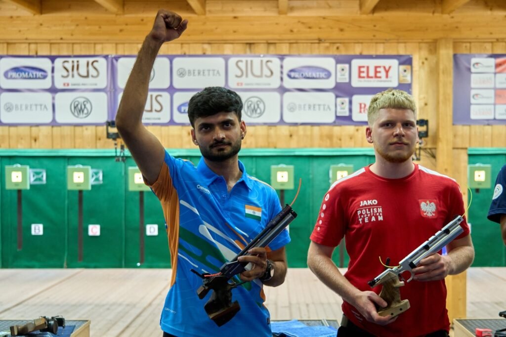 New Delhi: Shiva wins silver, Yug Pratap wins bronze at ISSF Junior World Championships