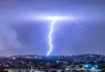 Khagaria : बिहार के खगड़िया जिले में वज्रपात से 5 लोगों की मौत, कई गंभीर रूप से झुलसे