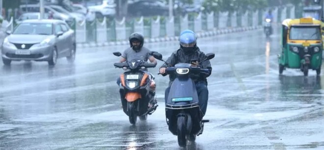 New Delhi: Monsoon arrives in Delhi; relief from scorching heat