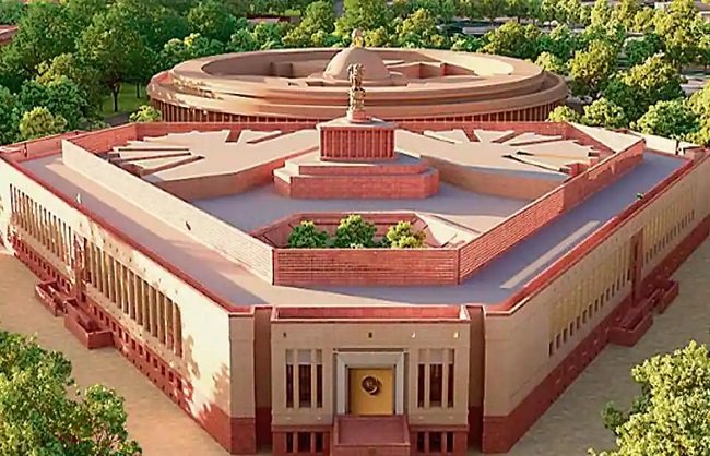 New Delhi : sansad ka monsoon satra 20 july se 13 august tak nai delhi : (New Delhi) sansad ka monsoon (Monsoon Session) satra 20 july se aarambh hoga jo 13 august tak chalega. sansadiya karyamantri kiran reighysiju (Union Minister for Parliamentary Affairs Kiren Rijiju) ne shaniwar ko ex par iski jankari di. sansdiy karyamantri ne bataya ki bharat sarkar ki anushansa par rashtrapati draupadi murmu (President Droupadi Murmu) ne sansad ke donon sadanon ko monsoon satra 2026 ke liye bulane ki swikruti de di hai. yah satra 20 july se shuru hokar 13 august tak chalega, jisme rashtriya mahatva ke muddon par sarthak bahas, charcha aur nirnay liye jaenge. ullekhniy hai ki pichle budget satra ke baad se sansad ke donon sadanon mein sankhya bal se jude samikaran kafi badal gaye han. satta paksh majboot hua hai aur vipaksh ki sankhya ghati hai. iske alava rajyon mein hue chunavon ka bhi asar dikhai de sakta hai. aise mein sarkar mahatvapurn visheshkar samvidhan sanshodhan vidheyak paarit karane ka prayas karegi.
Show more
913
New Delhi: Parliament's Monsoon Session from July 20 to August 13
New Delhi: Parliament's Monsoon Session from July 20 to August 13