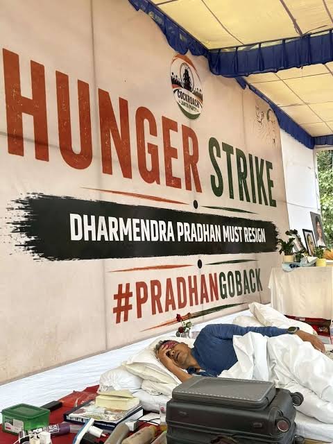 New Delhi: Sonam Wangchuk, who is on a hunger strike at Jantar Mantar, claims his health is deteriorating